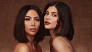 Kim Kardashian, Kylie Jenner, 4K wallpaper