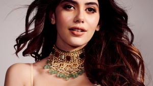 Sanjana Sanghi, 2023, Portrait, Indian actress, 4K wallpaper