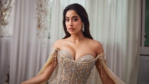 Janhvi Kapoor, Traditional, Indian actress, 4K wallpaper