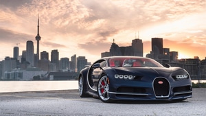 Bugatti Chiron, Bugatti, Cars, Canada, Toronto, City, Skyscraper, Cn Tower, 4K wallpaper