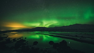 Northern Lights, Nature, Mountains, Lake, Aurora, Reflection, 4K wallpaper