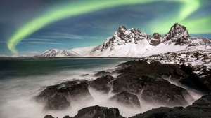 Aurora, Northern Lights, Mountains, Nature, 4K wallpaper