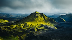 Volcano, Iceland, Foggy, 4K wallpaper