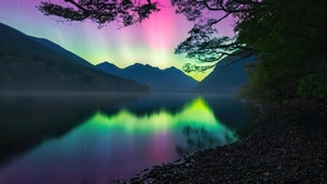 Aurora, Northern Lights, Lake, Landscape, Mountains, Nature, 4K wallpaper