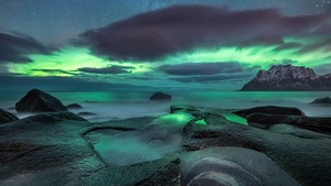 Aurora sky, Lofoten islands, Norway, Aurora Borealis, Night, Northern Lights, Arctic, 4K wallpaper