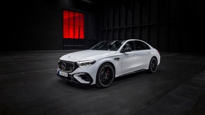 Mercedes-AMG E 53 HYBRID 4MATIC+, 2024, Dark background, White cars, 4K wallpaper