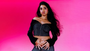 Avantika Vandanapu, Pink background, Photoshoot, 4K wallpaper