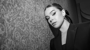 Hailee Steinfeld, Girls, Celebrities, Music, Monochrome, Black And White, 4K wallpaper