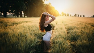 Girls, Outdoor, Model, Field, 4K wallpaper