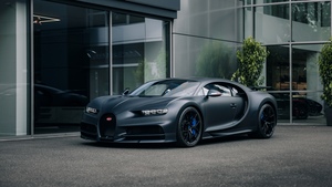 Bugatti Chiron Sport, Matte black, Sports cars, Urban, 4K wallpaper