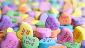 Valentine, Love hearts, Sugar candies, First kiss, 4K wallpaper