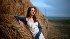Girls, Model, Field, 4K wallpaper