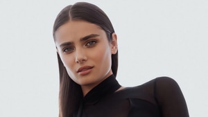 Taylor Hill, Celebrities, Girls, Model, Black Dress, 4K wallpaper