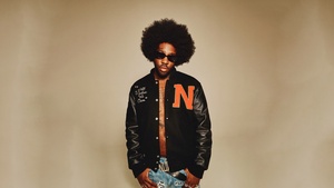 Brent Faiyaz, Vogue, American singer, Brown background, 4K wallpaper