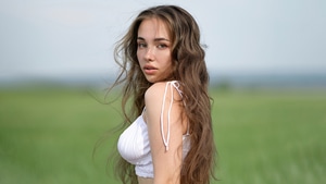 Girls, Field, Model, 4K wallpaper