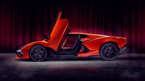 Lamborghini Revuelto, Plug-In Hybrid, 4K wallpaper