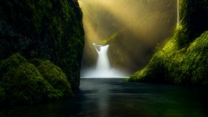 Waterfall, Sunbeam, Nature, 4K wallpaper