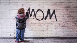 Mom, Graffiti, Child, Brick wall, 4K wallpaper