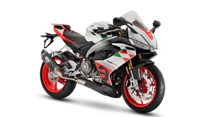 Aprilia RS 660, 2023, Sports bikes, White background, 4K wallpaper