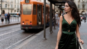 Green Dress, Girls, Model, 4K wallpaper