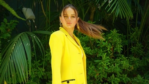 Joey King, Celebrities, Girls, Photoshoot, Yellow Dress, 4K wallpaper