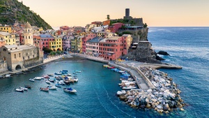 Cinque Terre, Italy, Scenic, Tourist attraction, Mediterranean, Beach, 4K wallpaper