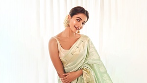 Pooja Hegde, Saree, Indian actress, 4K wallpaper