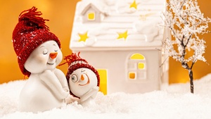 Adorable, Snowman, Cute figure, Winter, Snowfall, 4K wallpaper