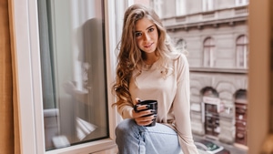 Blonde, Girls, Model, Coffee, 4K wallpaper