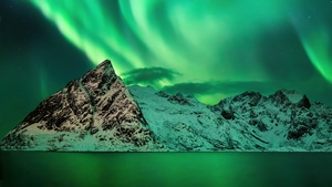 Northern Lights, Nature, Aurora, Sky, Mountains, 4K wallpaper