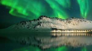 Northern Lights, Nature, Aurora, Sky, Mountains, 4K wallpaper