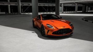 Aston Martin Vantage, 2025, Orange cars, 4K wallpaper