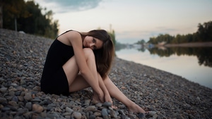Girls, Model, Rocks, Black Dress, 4K wallpaper
