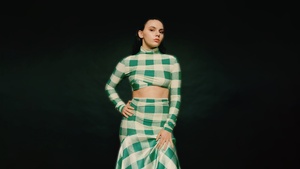 Dafne Keen, Spanish actress, Dark green, 4K wallpaper