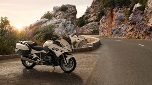 Touring bike, Motorcycle, 2024, 4K wallpaper