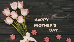 Happy Mothers Day, Wooden background, Tulips, 4K wallpaper