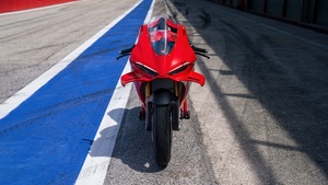 Ducati Panigale V4 S, Race track, 2025, Race bikes, 4K wallpaper
