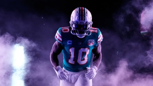 Tyreek Hill, Miami Dolphins, American football player, NFL, 4K wallpaper