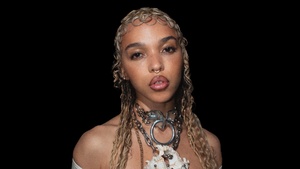 FKA twigs, AMOLED, British singer, Black background, 4K wallpaper