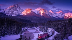 Alpenglow, Canadian Rockies, Winter Mountains, Winterscape, Winter forest, Snowy Mountains, Train, Sunset, Frozen, Pine trees, Scenic, Banff National Park, Majestic, 4K wallpaper