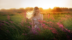 Blonde, Girls, Model, Field, 4K wallpaper