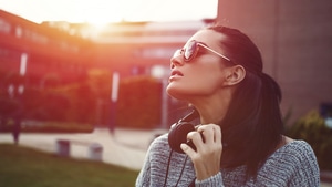 Girls, Model, Sunglasses, Headphones, 4K wallpaper