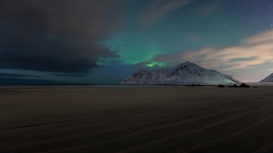 Aurora, Northern Lights, Mountains, Sand, Landscape, Nature, 4K wallpaper