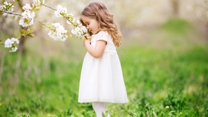 Little Girl, Cute, Children, Flowers, 4K wallpaper