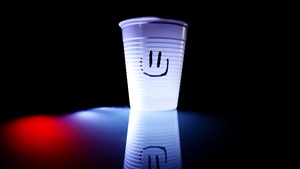 Smiley, Reflection, Dark background, 4K wallpaper