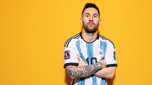 Lionel Messi, Soccer Player, Football player, Argentine footballer, Yellow background, Qatar 2022, 4K wallpaper