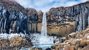 Svartifoss waterfall, Iceland, Vatnajökull National Park, 4K wallpaper