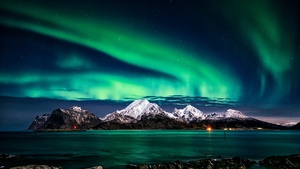 Northern Lights, Mountains, Norway, Night sky, Aurora sky, 4K wallpaper