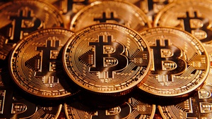 Bitcoin, Gold coins, Cryptocurrency, 4K wallpaper