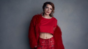 Bella Thorne, Red dress, American actress, 4K wallpaper